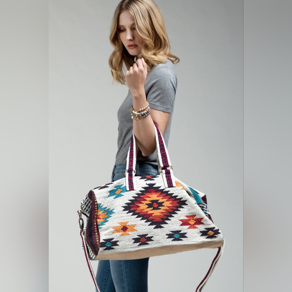 Ivory Boho Chic Travel Bag - Navajo Inspired Design - Handmade Fully Fine Cotton - Picture 5 of 13